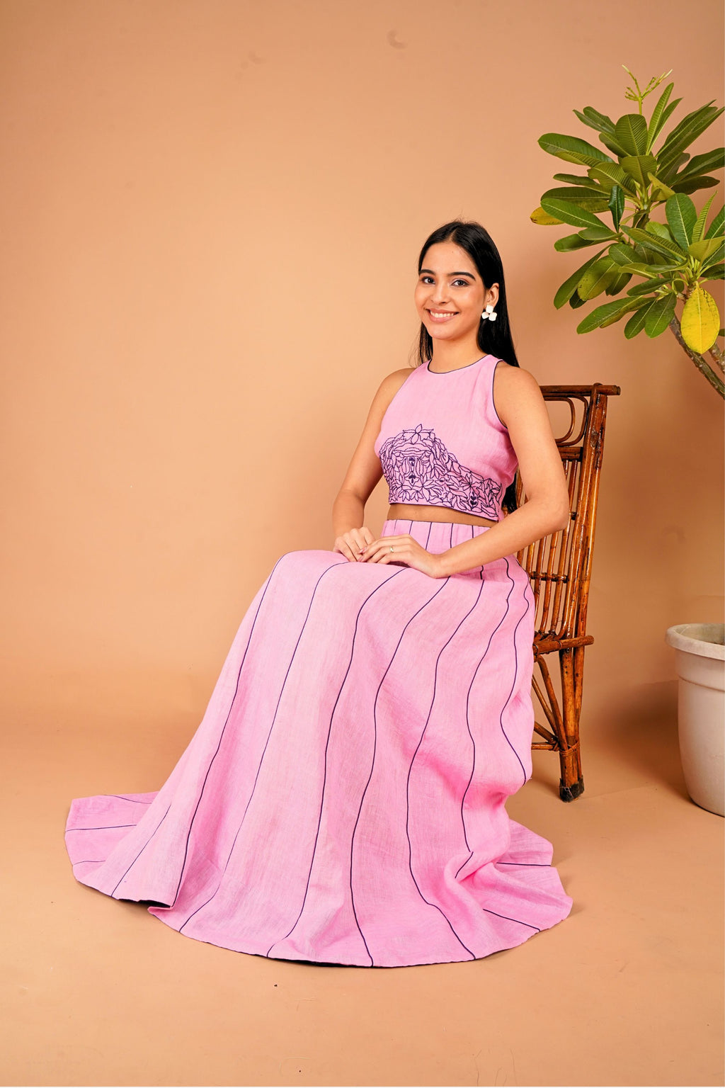 Blush Verse Hand-Embroidered Linen Set